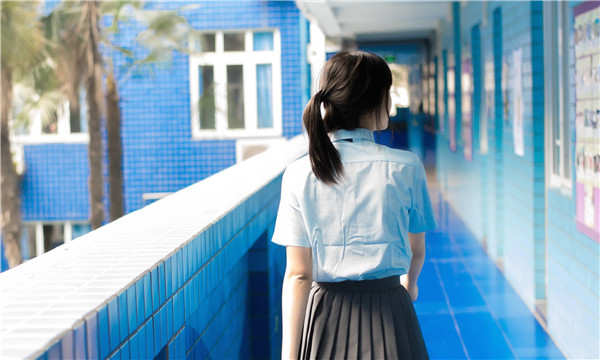 澄江如何找到一个可以帮助我生孩子的女人？